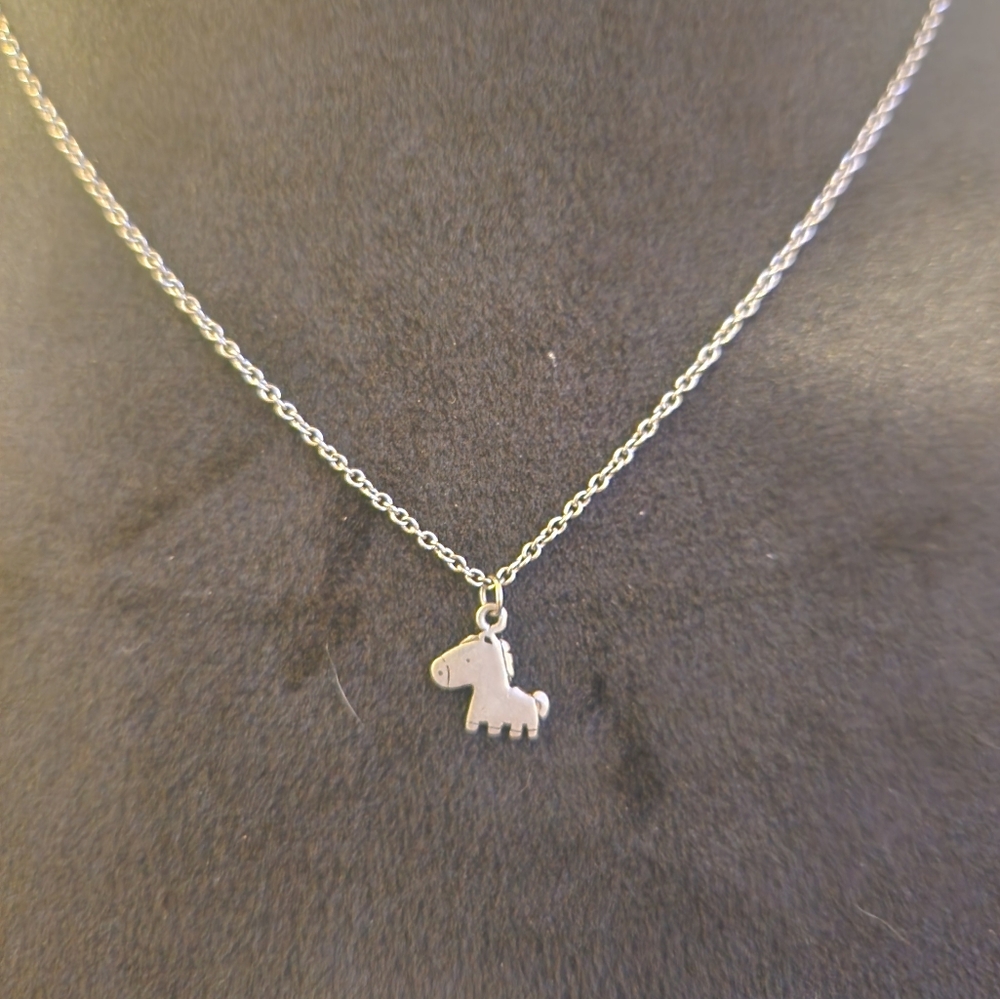 Silver Horse Pendant Necklace 18 Inches